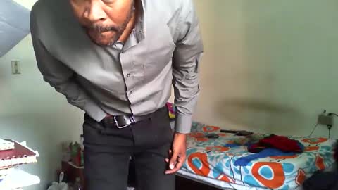 Snapshot of semental24cm chatting on December 31, 8:23 pm semental24cm online show from December 31, 8:23 pm