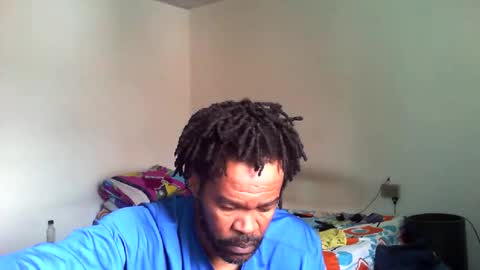 Snapshot of semental24cm chatting on December 3, 6:38 pm semental24cm online show from December 3, 6:38 pm