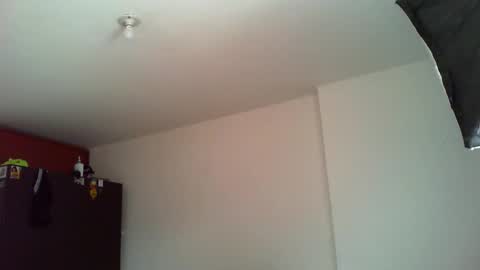 Snapshot of semental24cm chatting on October 20, 5:28 pm semental24cm online show from October 20, 5:28 pm