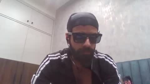 Sentient Being online show from January 20, 9:22 pm