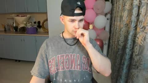 Snapshot of sevans14 chatting on February 22, 9:10 pm SevanS14 online show from February 22, 9:10 pm