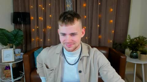 Snapshot of sevans14 chatting on January 3, 7:29 pm SevanS14 online show from January 3, 7:29 pm