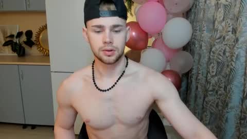Snapshot of sevans14 chatting on February 20, 9:09 pm SevanS14 online show from February 20, 9:09 pm
