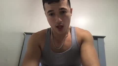 seveninchsteve_ online show from February 5, 4:06 am