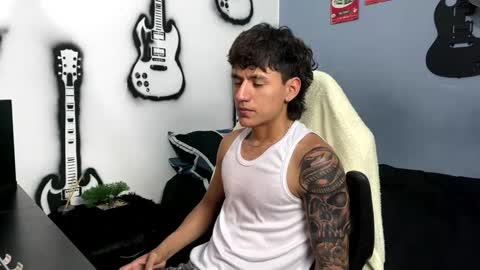 sex love sweat online show from November 23, 6:57 am