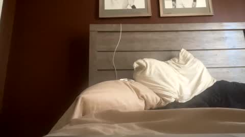 Snapshot of shaneconn1509 chatting on January 8, 7:13 pm ShaneConn online show from January 8, 7:13 pm