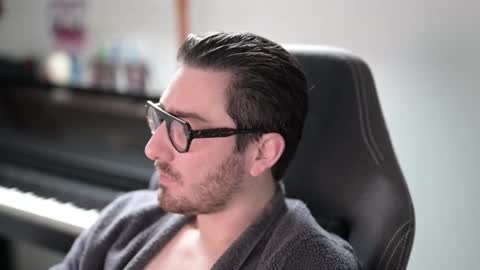 frenchy boy online show from December 23, 10:02 am