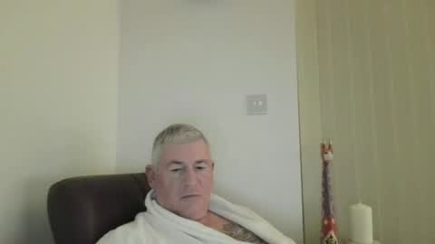 she52 online show from December 20, 6:26 pm