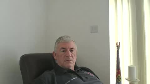 she52 online show from April 27, 12:02 pm