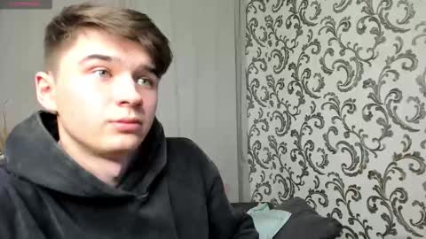 Max online show from September 18, 5:59 pm