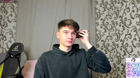 Max online show from September 11, 4:28 pm