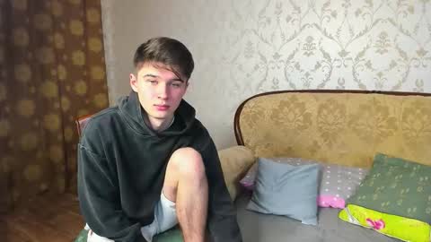 Max online show from October 1, 8:13 pm