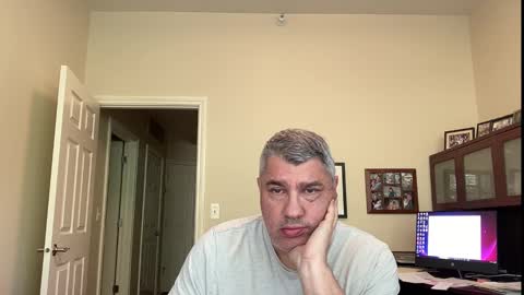 Chicago Guy online show from September 8, 7:46 pm