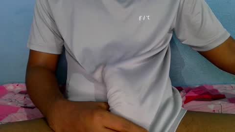 shyeyes online show from December 5, 2:42 am