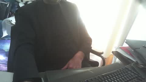 shyfrenchcock online show from March 27, 10:27 am