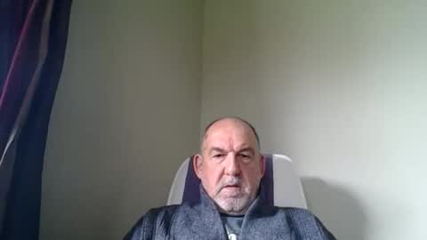 shyguytm online show from February 25, 10:11 pm