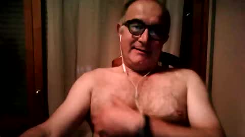 shymmy10 online show from April 19, 3:28 am