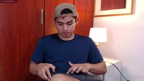 simon__lambert online show from June 12, 6:49 pm
