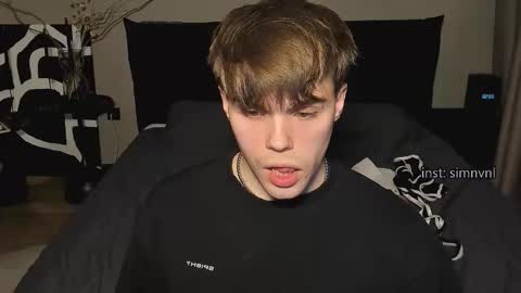 Simon online show from December 13, 7:53 pm