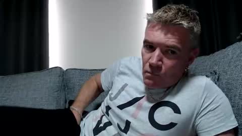Snapshot of simplelife0 chatting on September 30, 1:58 pm Ricky online show from September 30, 1:58 pm