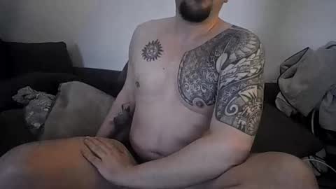 sinned09 online show from January 18, 9:39 pm