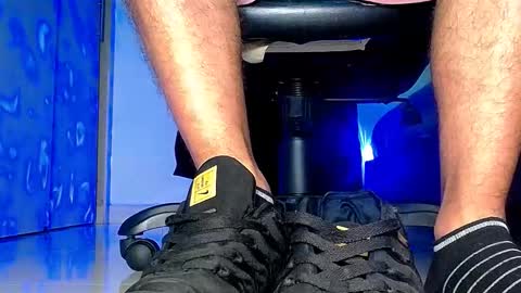 only foot                         worshipers here online show from October 18, 12:59 am