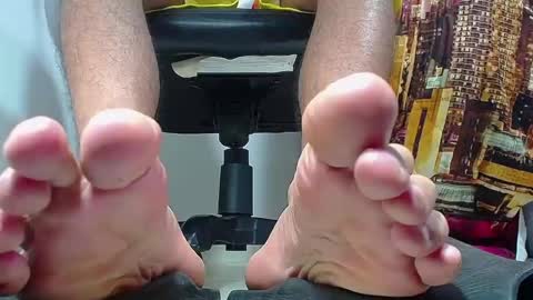 only foot                         worshipers here online show from February 16, 7:27 pm