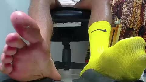 only foot                         worshipers here online show from January 17, 11:22 pm