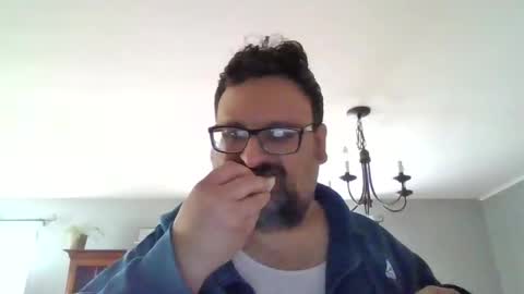 SirMike80 online show from April 29, 11:37 am