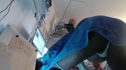 Snapshot of sissyboilooking chatting on October 17, 8:57 pm RESPONDS WELL TO ... online show from October 17, 8:57 pm