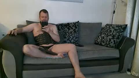 SafaSlave online show from January 18, 8:55 pm