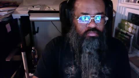 Snapshot of siyah_sakal chatting on December 5, 10:12 am siyah_sakal online show from December 5, 10:12 am