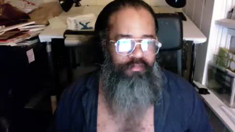 Snapshot of siyah_sakal chatting on March 9, 10:30 am siyah_sakal online show from March 9, 10:30 am