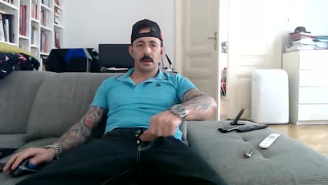 skaterproll online show from April 13, 9:43 am