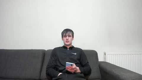 skinnyguywithbigd online show from February 16, 6:32 am