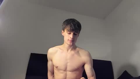 skinnyguywithbigd online show from October 15, 2:35 pm