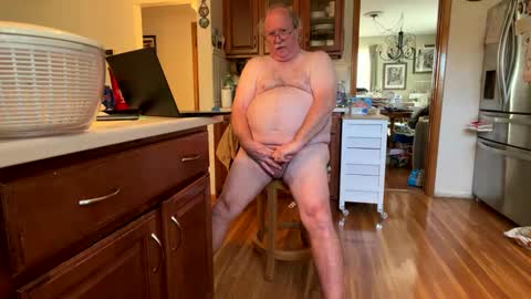 Skipstar  seneca cum online show from October 9, 5:40 pm