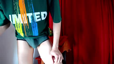 Skyler online show from March 29, 1:28 am