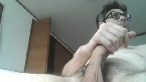 Snapshot of slambo001 chatting on October 20, 3:54 am slambo001 online show from October 20, 3:54 am