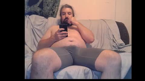 Snapshot of slimdizzy64 chatting on September 24, 11:36 pm slave drew or slut online show from September 24, 11:36 pm
