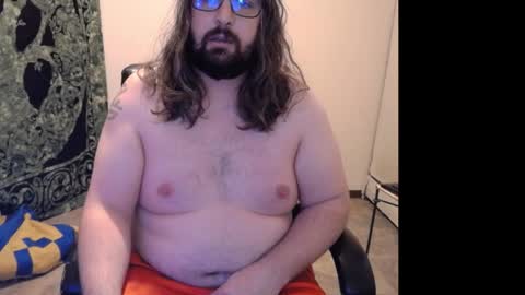 Snapshot of slimdizzy64 chatting on January 10, 11:08 pm slave drew or slut online show from January 10, 11:08 pm