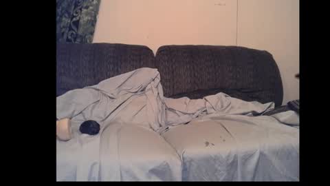 Snapshot of slimdizzy64 chatting on September 11, 2:32 am slave drew or slut online show from September 11, 2:32 am