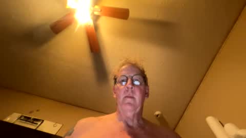 slimjim061560 online show from May 15, 10:51 pm