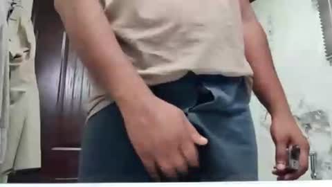 slowmooo_42069 online show from May 31, 2:34 am