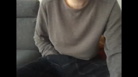 small_88 online show from January 11, 10:29 am