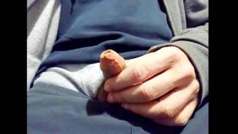 Small Hairy Uncut online show from March 17, 2:26 am