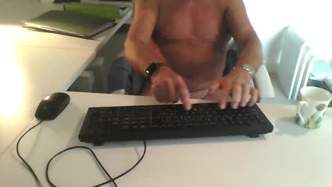 Snapshot of smilesnsmiles chatting on September 23, 11:09 am George online show from September 23, 11:09 am