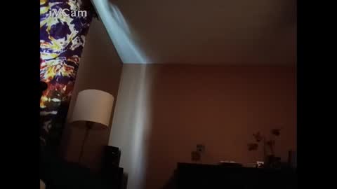 smoke-4-me online show from March 21, 6:34 pm