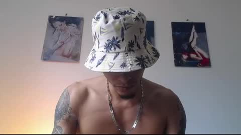 Snapshot of smooke_skinny chatting on October 17, 6:34 pm Daniel Aston online show from October 17, 6:34 pm