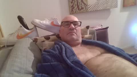 sneakerboy18 online show from January 9, 7:29 pm